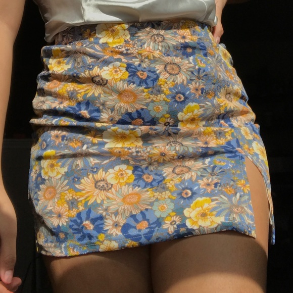 Floral Mini Skirt - Picture 1 of 1